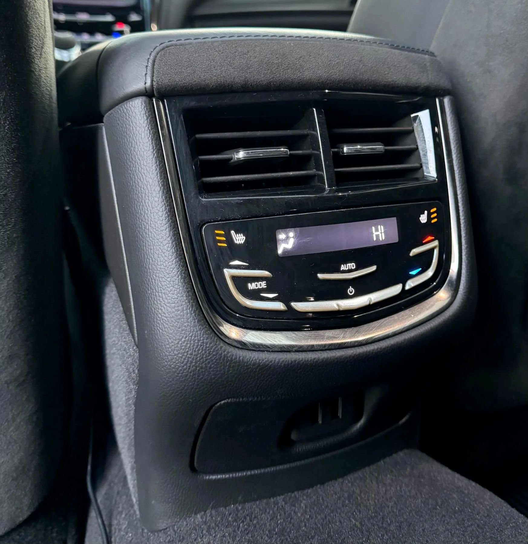 Used 2019 Cadillac CTS V w/ Carbon Fiber Package image 13