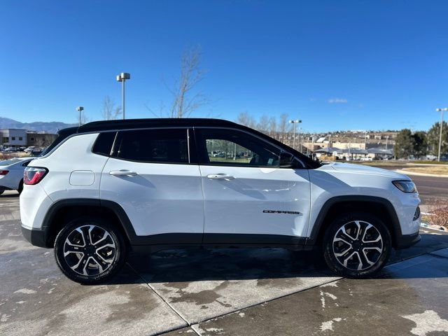 Used 2023 Jeep Compass Limited image 9