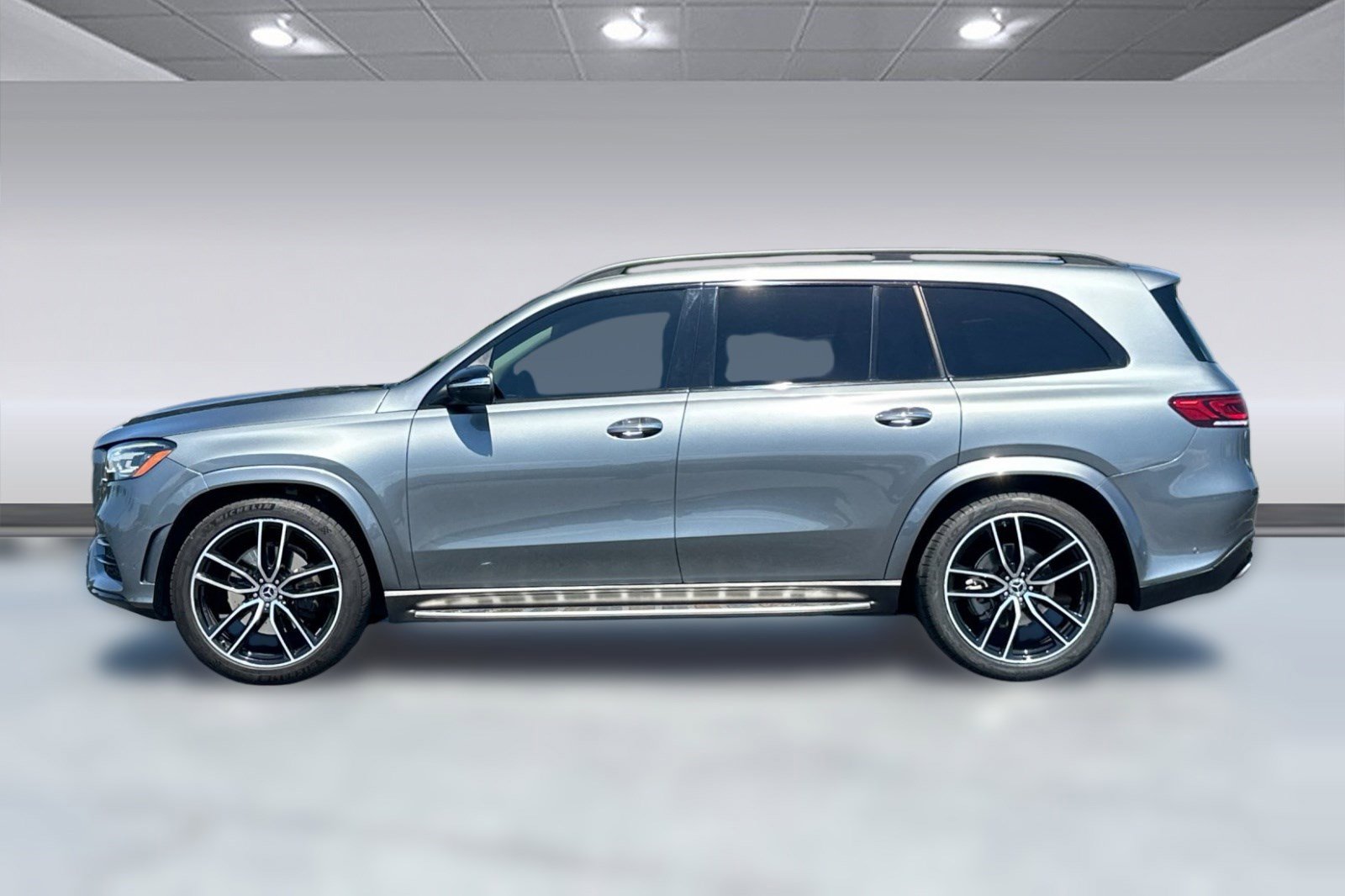 Used 2020 Mercedes-Benz GLS 580 4MATIC image 2
