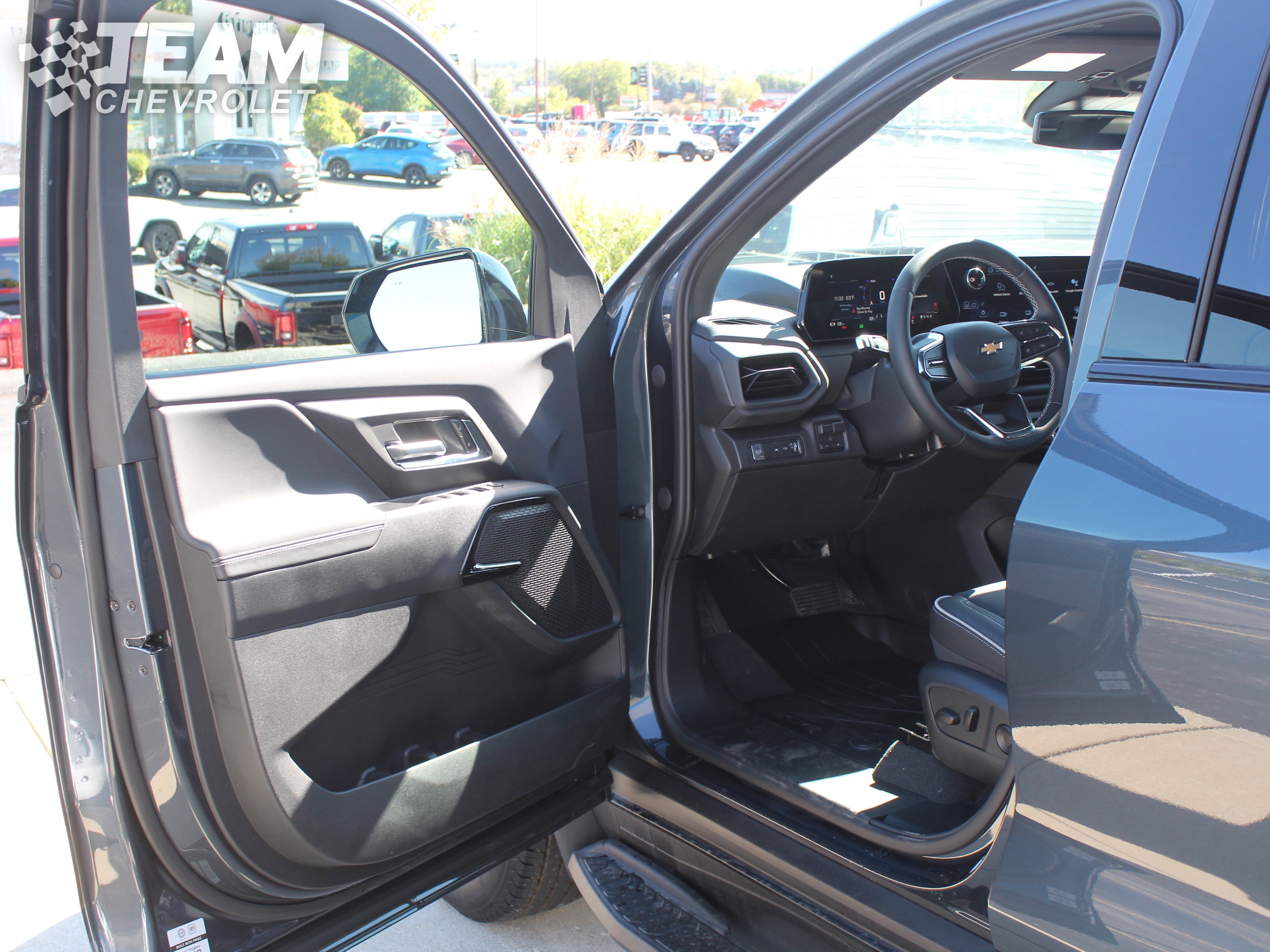 New 2026 Chevrolet Silverado EV LT image 10