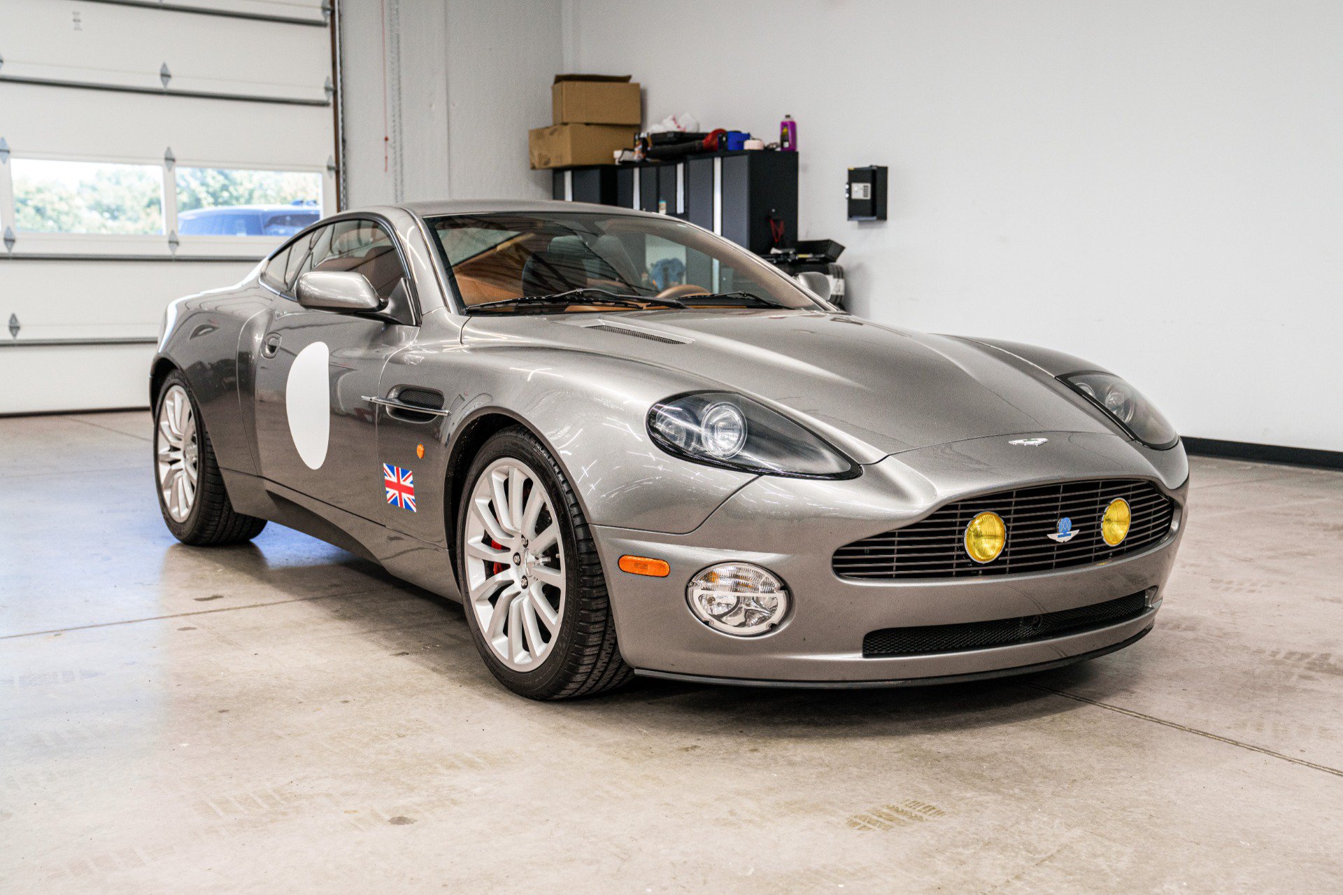 Used 2003 Aston Martin Vanquish RWD image 3
