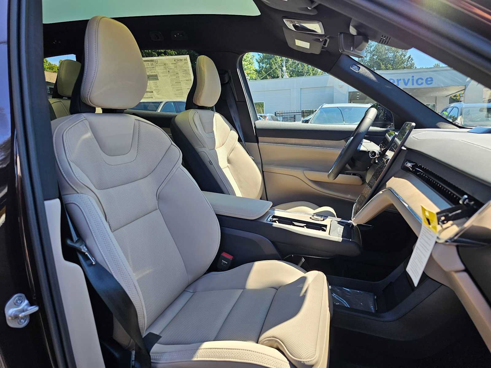New 2026 Volvo EX90 Plus AWD/4WD image 11