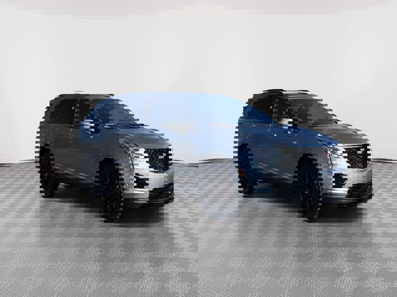 Used 2024 Cadillac XT5 Sportv w/ Technology Package AWD/4WD image 2