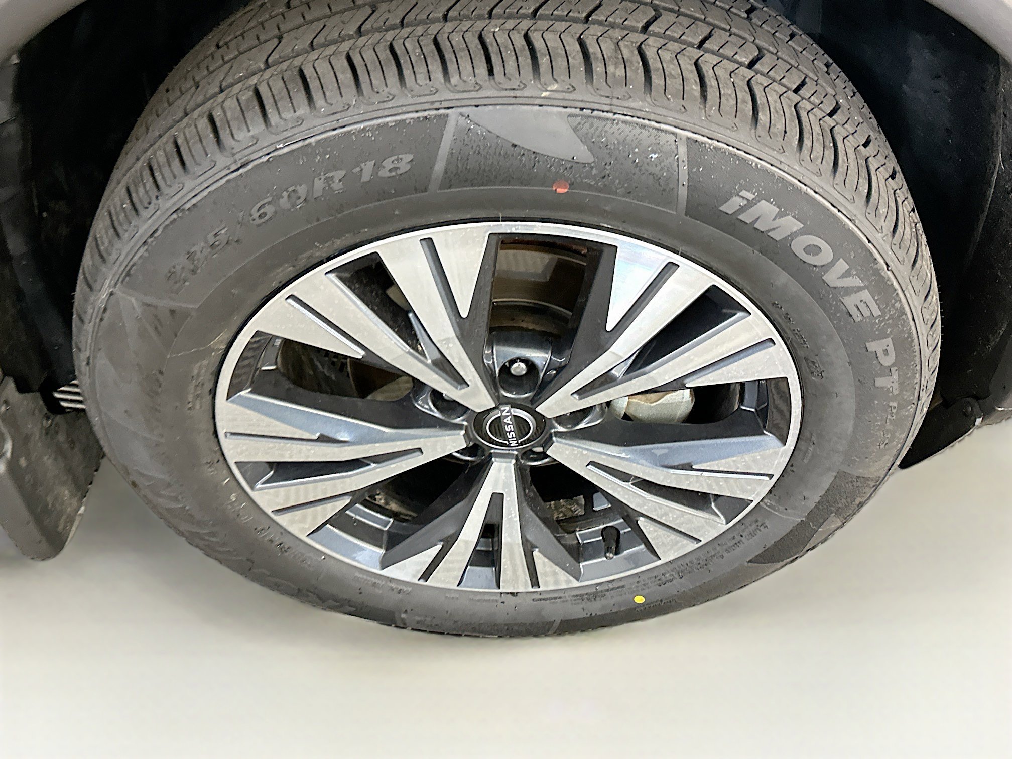 Used 2023 Nissan Rogue SV w/ SV Premium Package AWD/4WD image 11