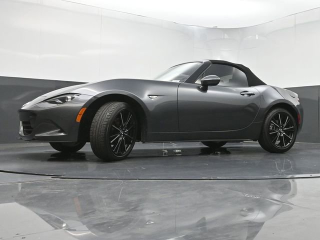 Certified 2025 MAZDA MX-5 Miata Grand Touring w/ Weather Package RWD image 24