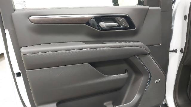New 2026 Chevrolet Suburban Premier w/ Sun And Tow Package image 24