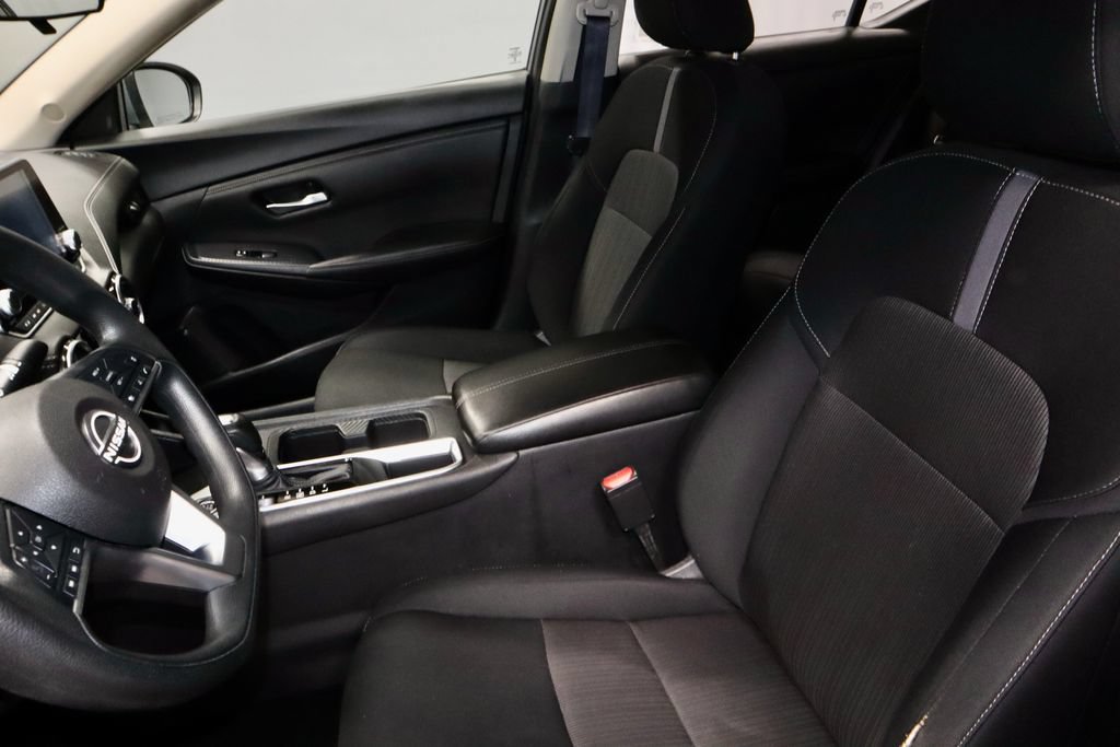 Certified 2024 Nissan Sentra SV FWD image 23