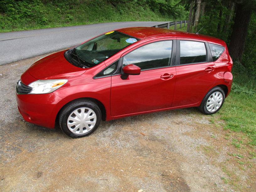 Used 2015 Nissan Versa Note SV FWD image 1