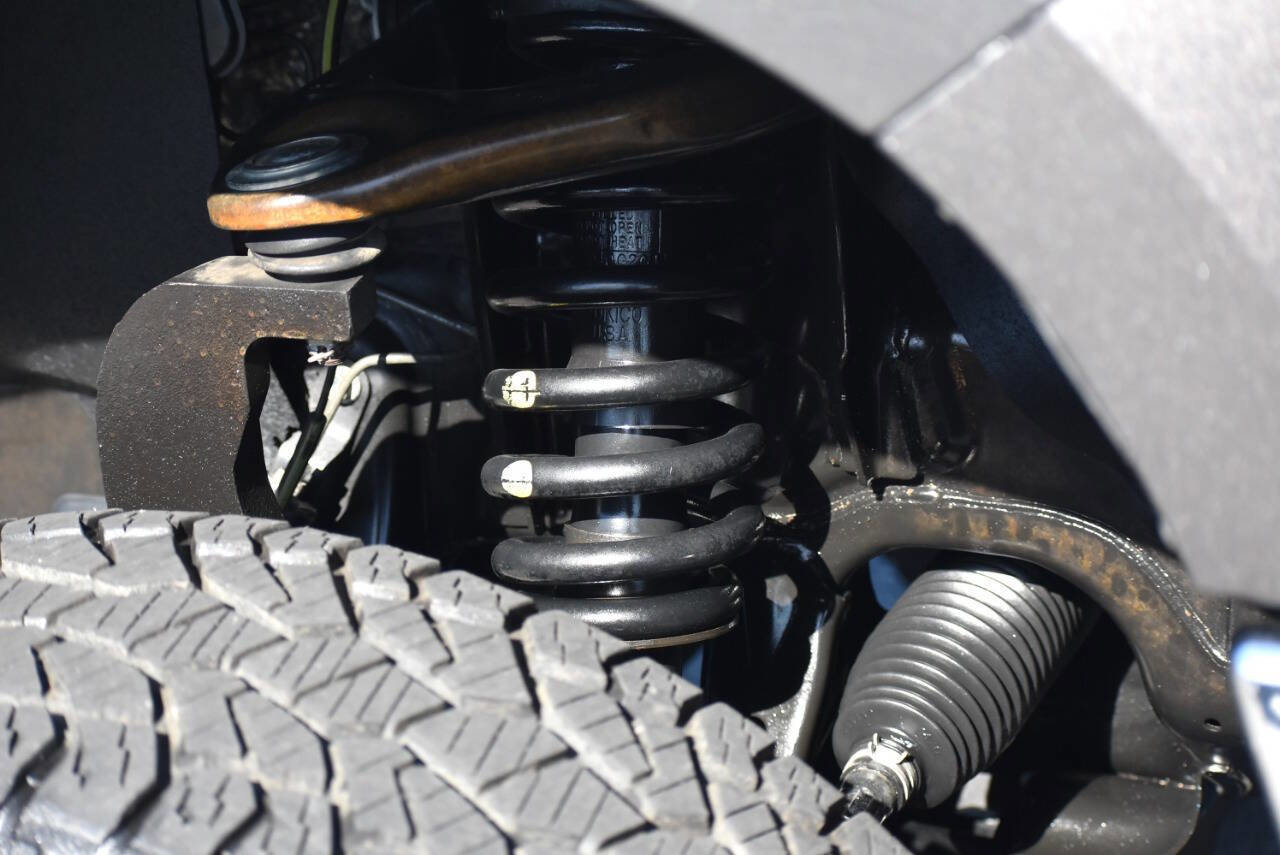Used 2014 Toyota Tundra SR5 w/ SR5 Upgrade Package RWD image 10