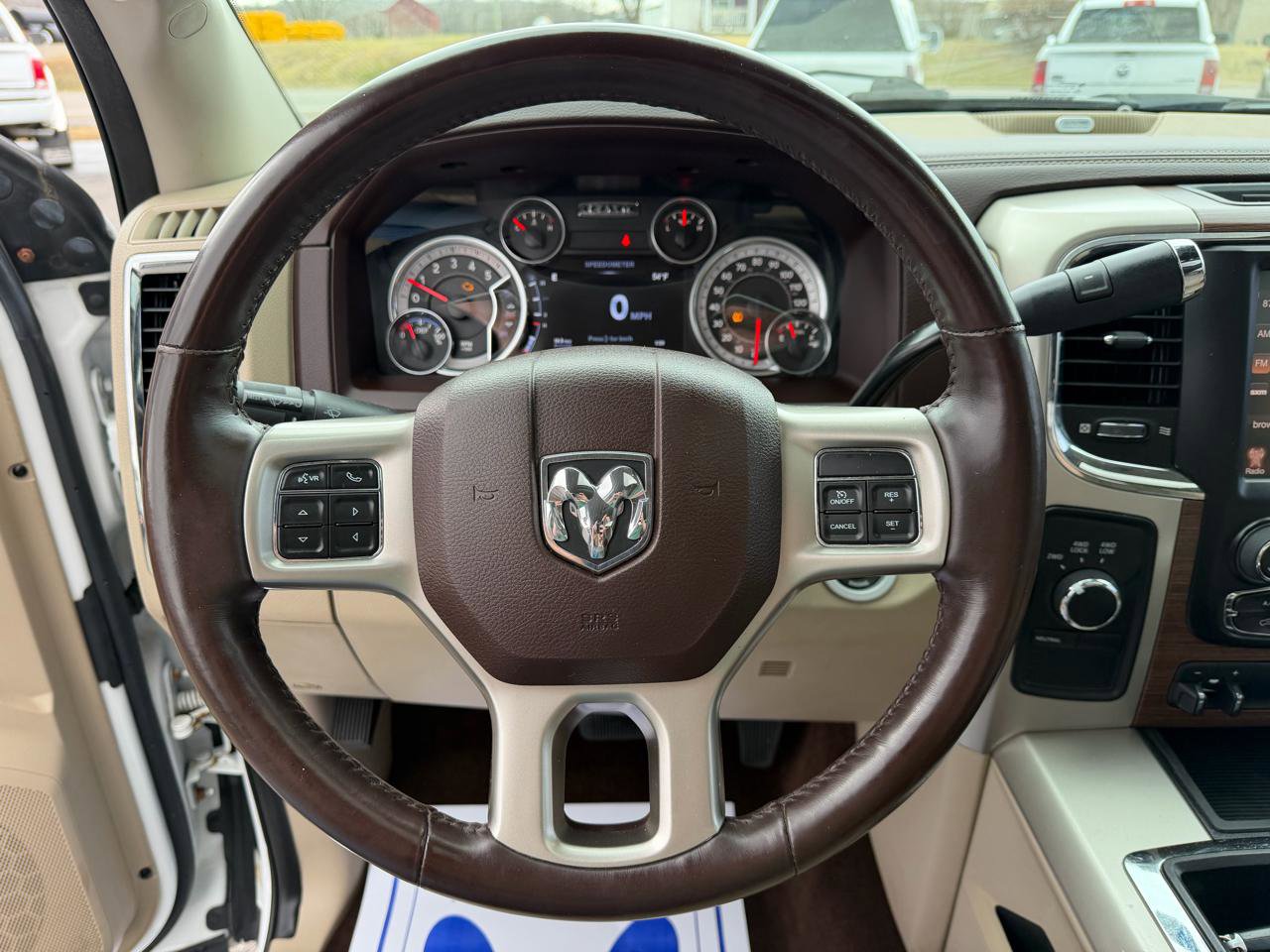 Used 2015 RAM 2500 Laramie w/ Convenience Group image 14