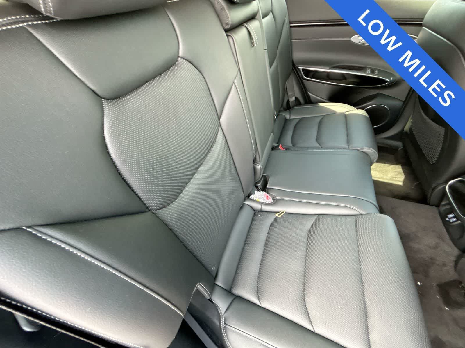 Certified 2024 Genesis GV70 2.5T AWD/4WD image 21