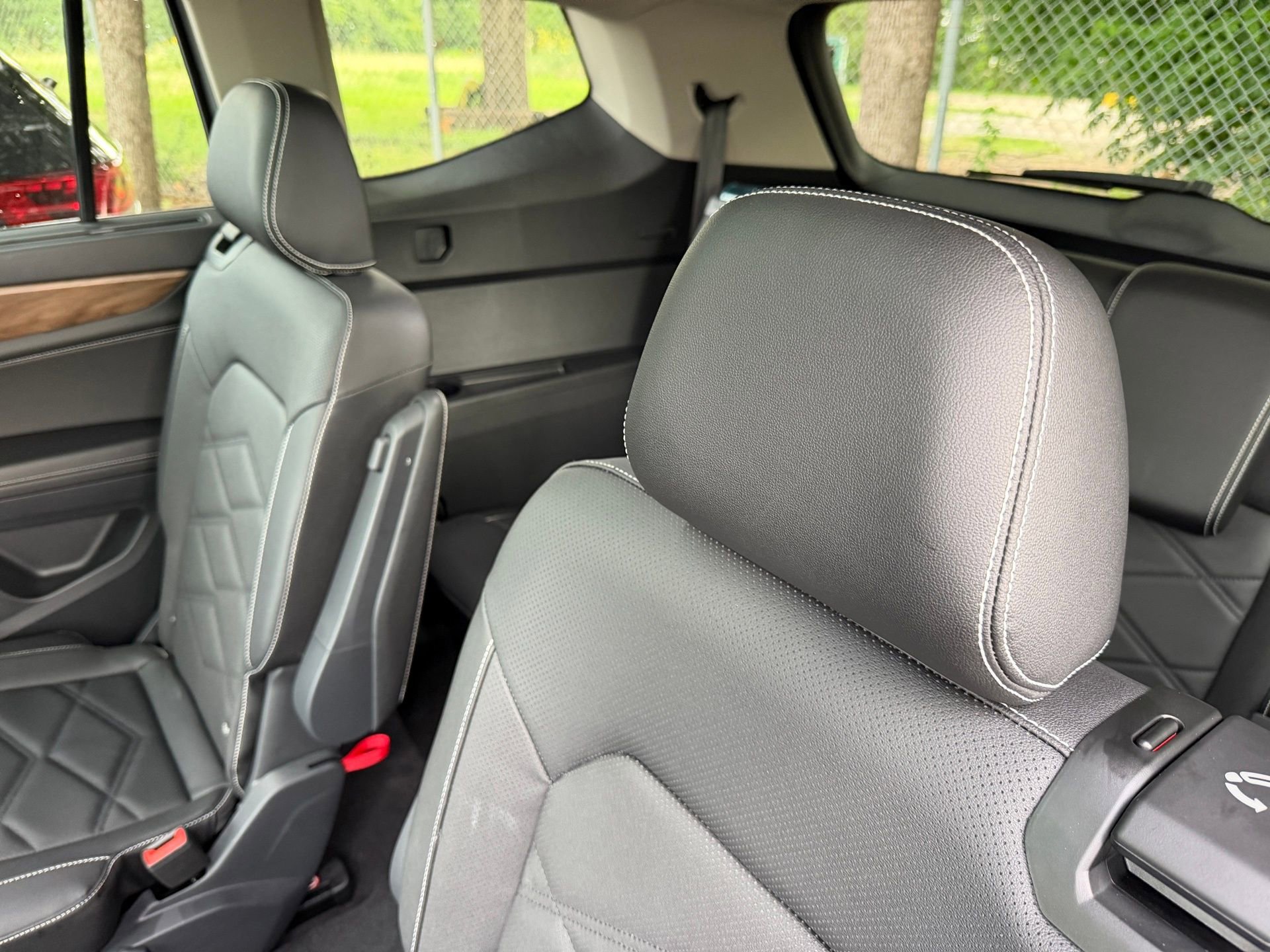 Certified 2026 Volkswagen Atlas SE FWD image 26
