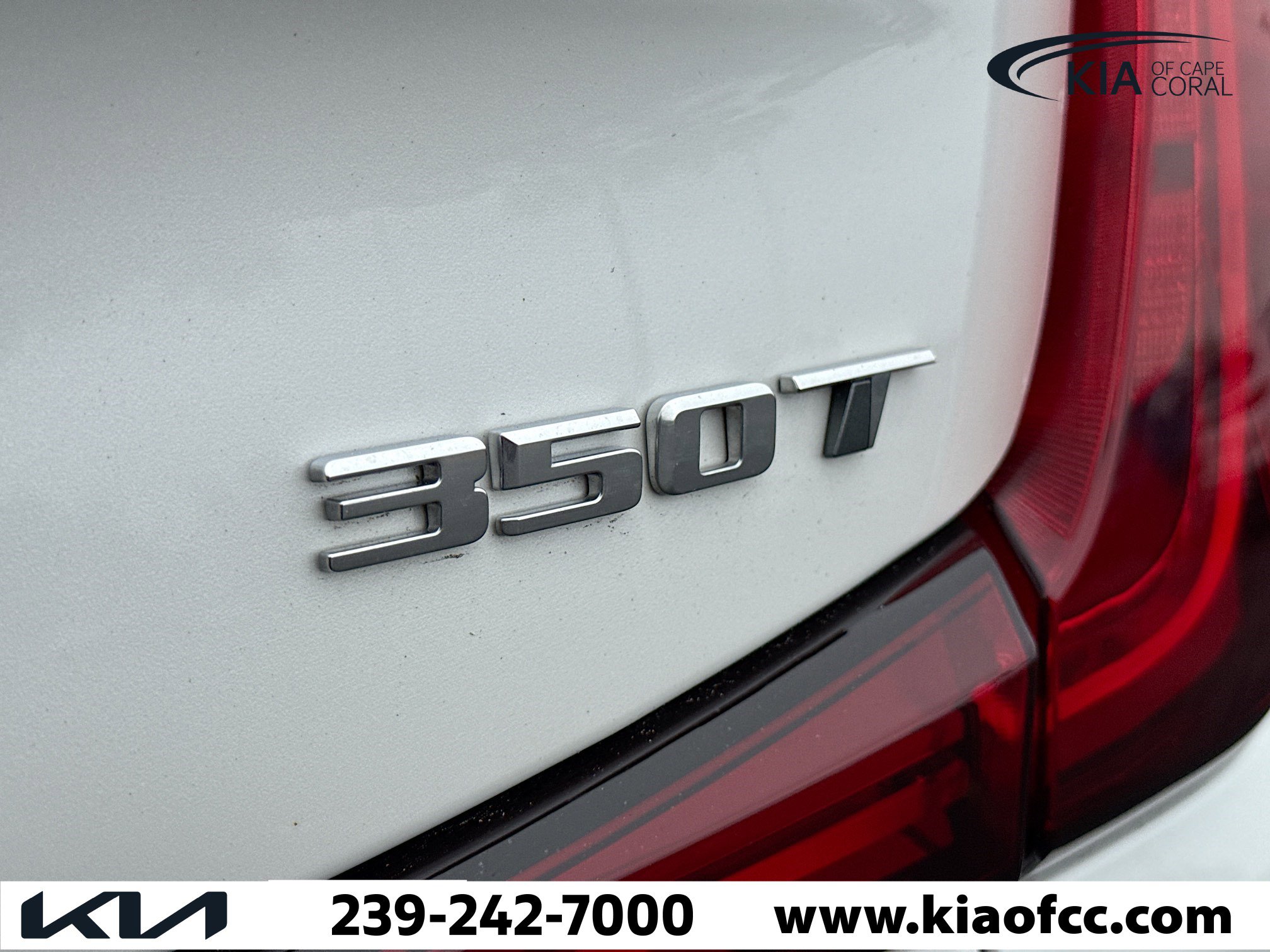 Used 2023 Cadillac XT4 Luxury w/ Driver Awareness Package image 11