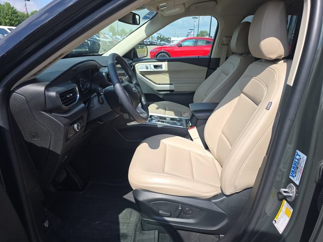 Certified 2023 Ford Explorer XLT w/ Equipment Group 202A AWD/4WD image 22