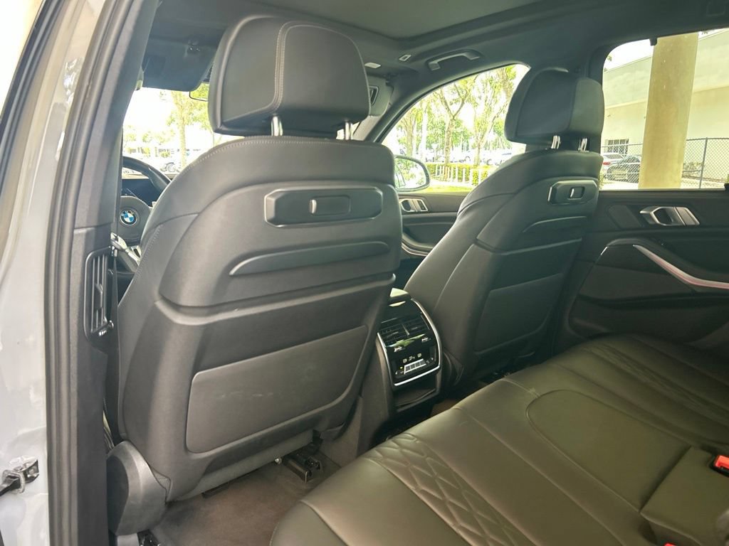 Used 2024 BMW X5 M60i AWD/4WD image 36