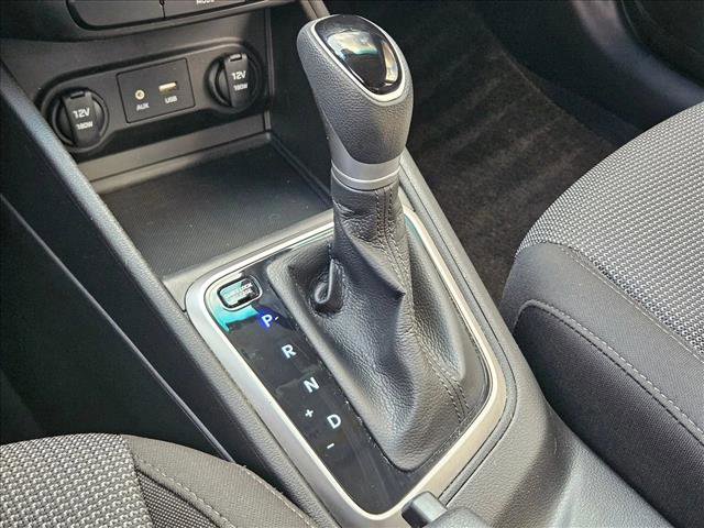 Used 2022 Hyundai Accent SEL image 11