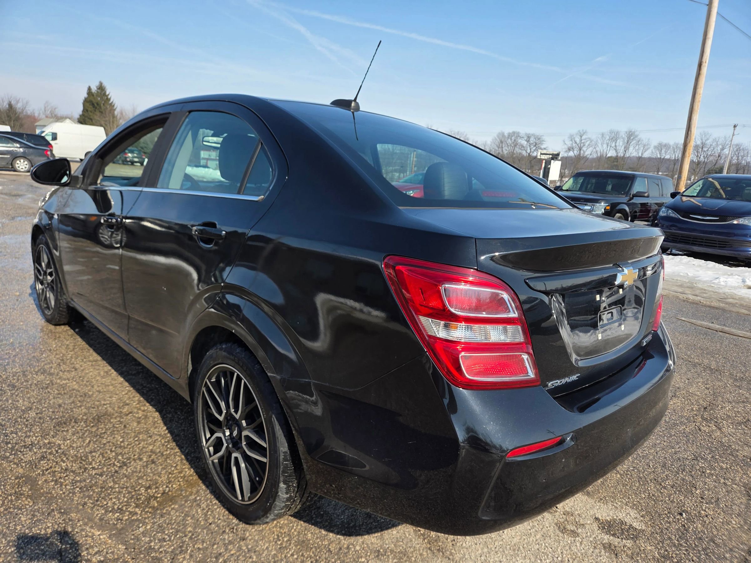 Used 2019 Chevrolet Sonic Premier image 6