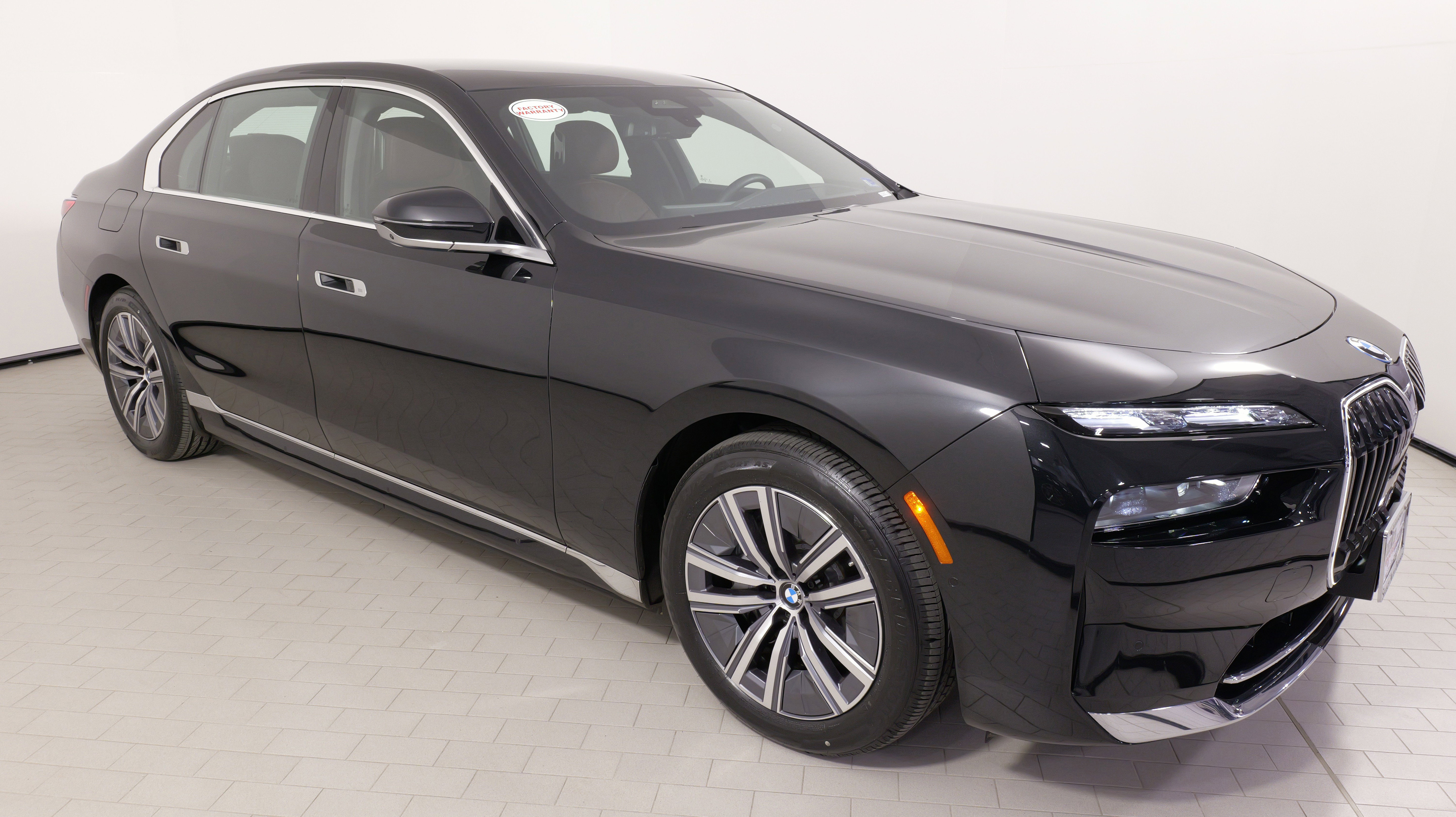 Used 2024 BMW i7 xDrive60 w/ Executive Package AWD/4WD image 6