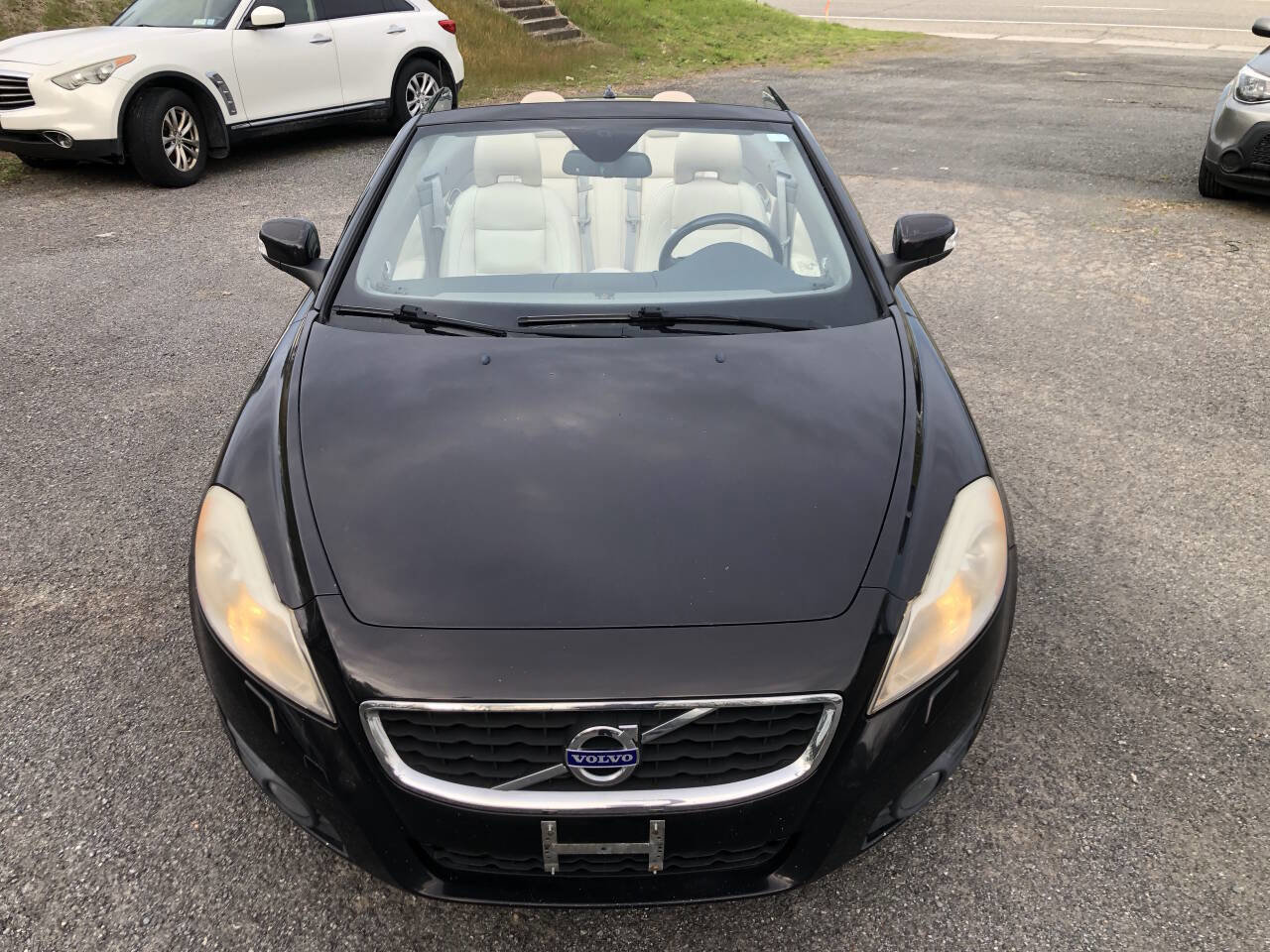 Used 2011 Volvo C70 T5 w/ Convenience Pkg FWD image 3