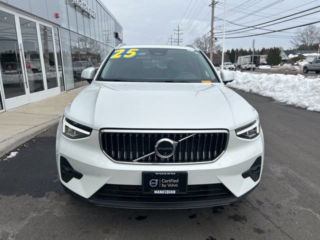 Certified 2025 Volvo XC40 B5 Plus image 7