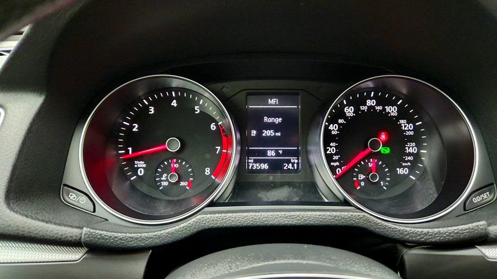 Used 2016 Volkswagen Passat 1.8T R-Line FWD image 14