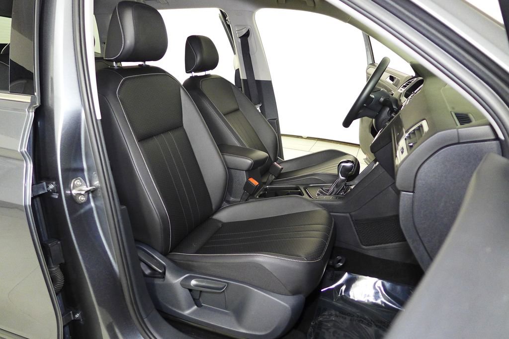 Used 2022 Volkswagen Tiguan SE image 18