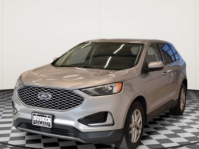 Used 2024 Ford Edge SEL AWD/4WD image 9