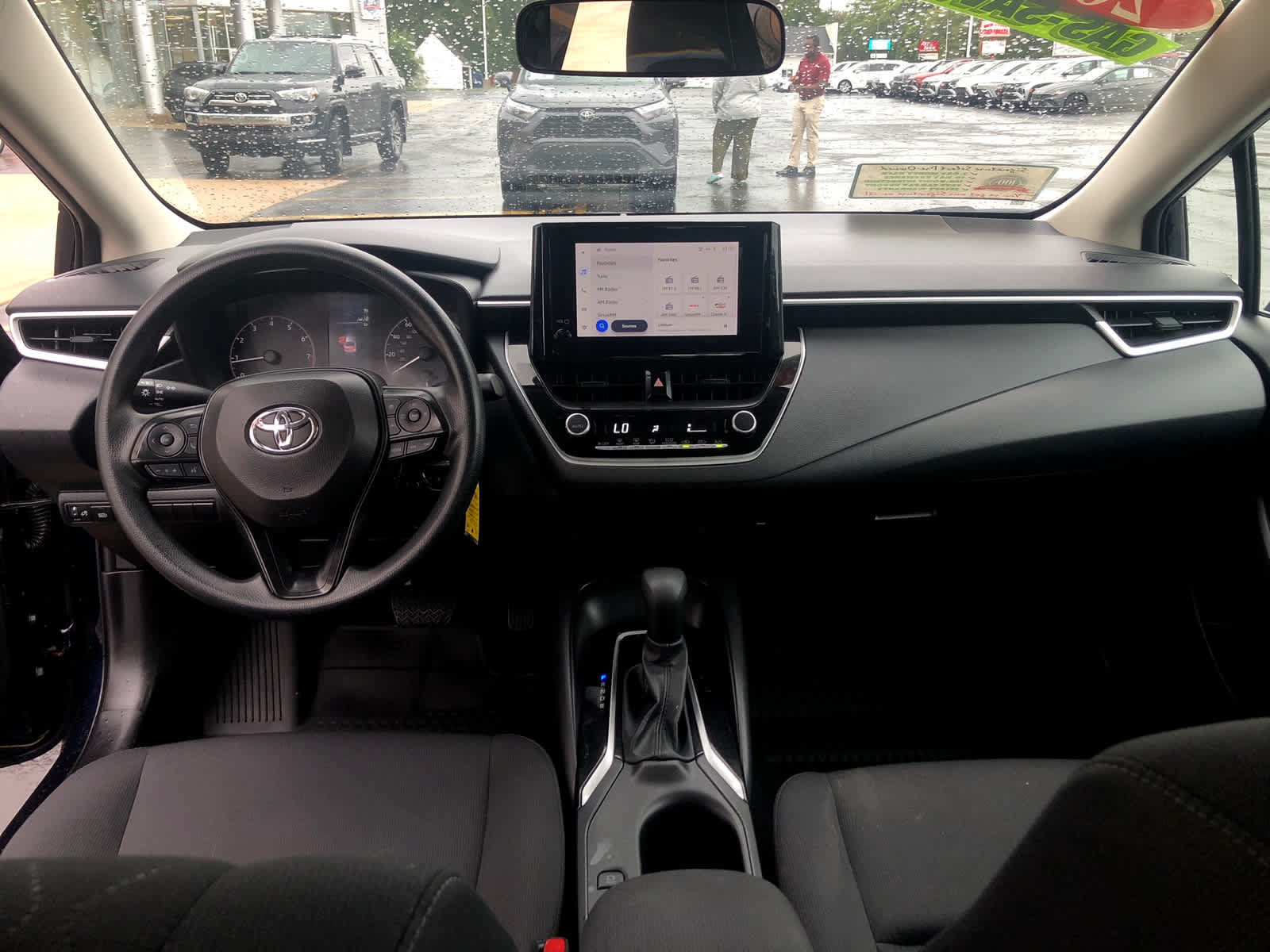 Used 2025 Toyota Corolla LE FWD image 19