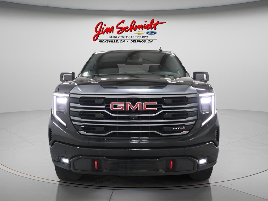 Used 2024 GMC Sierra 1500 AT4 w/ AT4 Preferred Package image 3