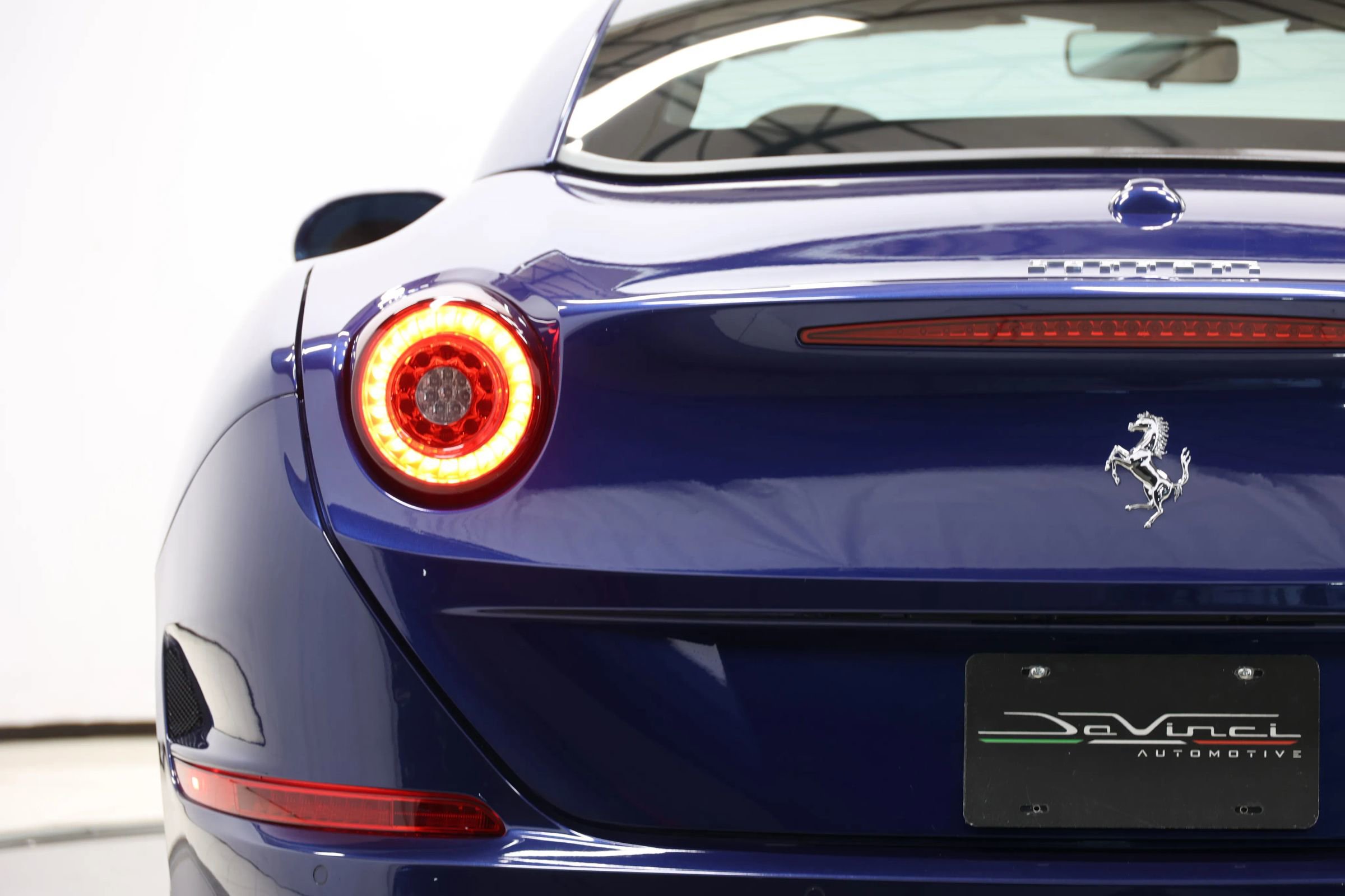 Used 2017 Ferrari California T image 69