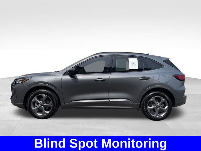 Used 2024 Ford Escape ST-Line w/ Tech Pack #1 AWD/4WD image 2