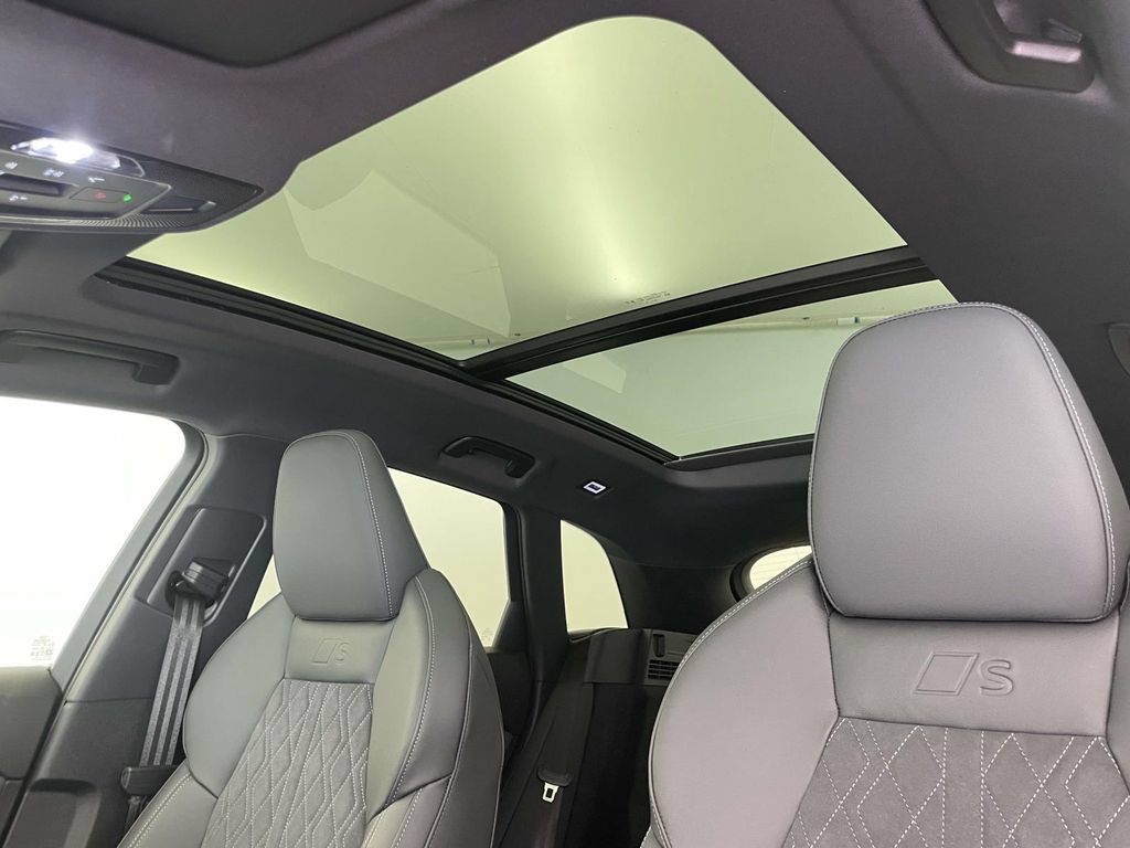 New 2026 Audi SQ5 Premium Plus AWD/4WD image 18