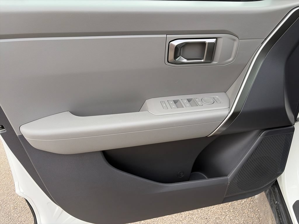 New 2027 Kia Seltos LX FWD image 17