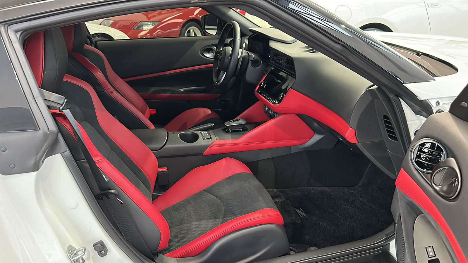 New 2023 Nissan Z w/ Floor Mat Package (L93) RWD image 14
