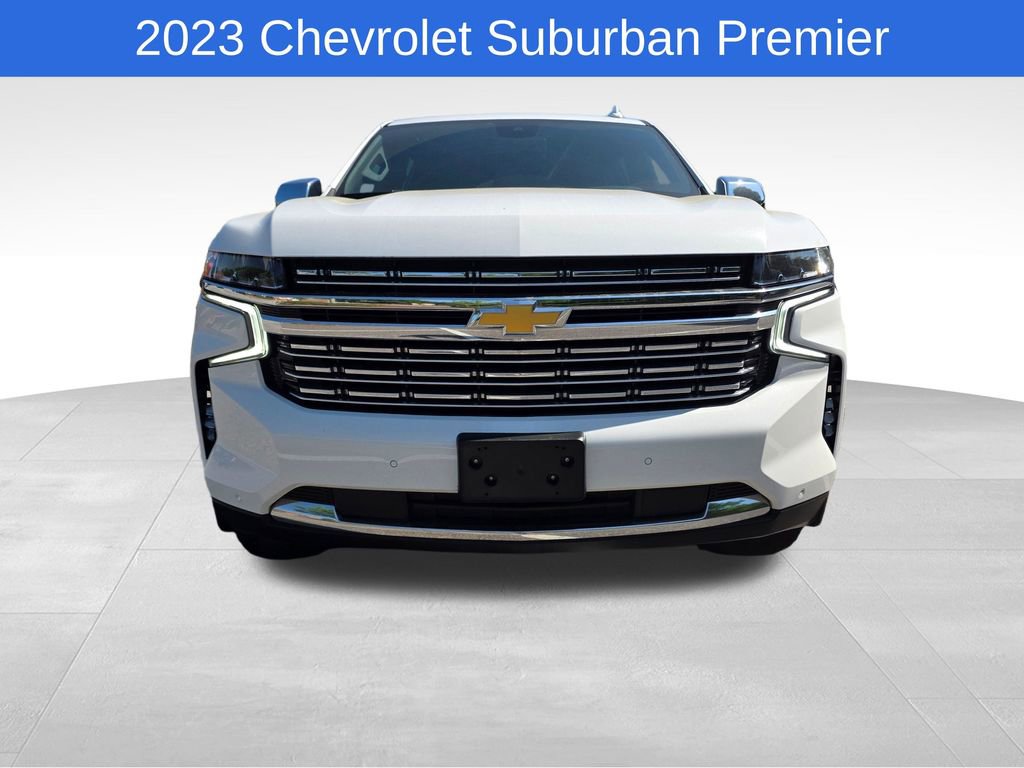 Used 2023 Chevrolet Suburban Premier image 9