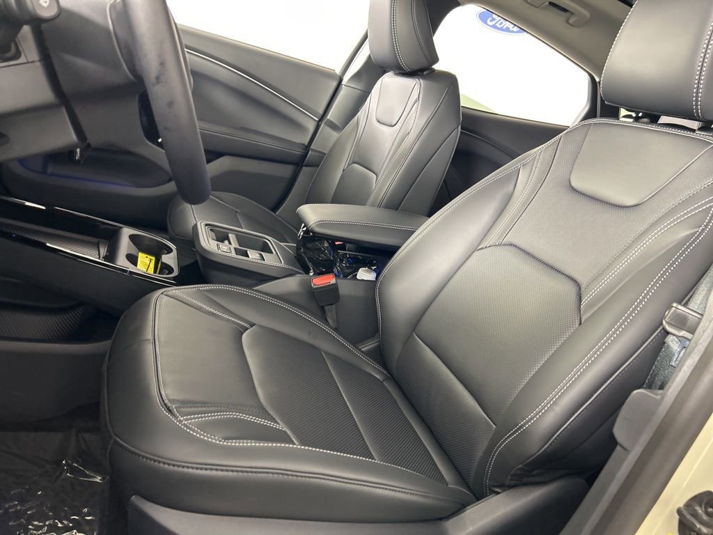 New 2026 Ford Mustang Mach-E Premium image 27