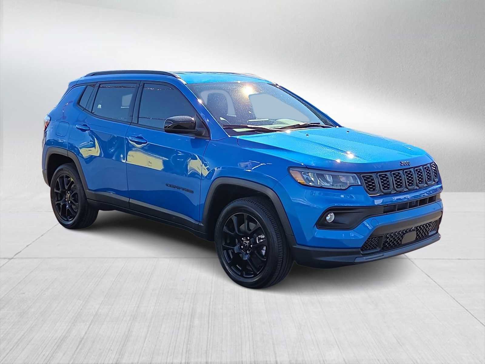 New 2026 Jeep Compass Latitude image 2