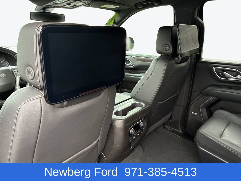 Used 2021 Chevrolet Suburban Z71 w/ Luxury Package AWD/4WD image 29