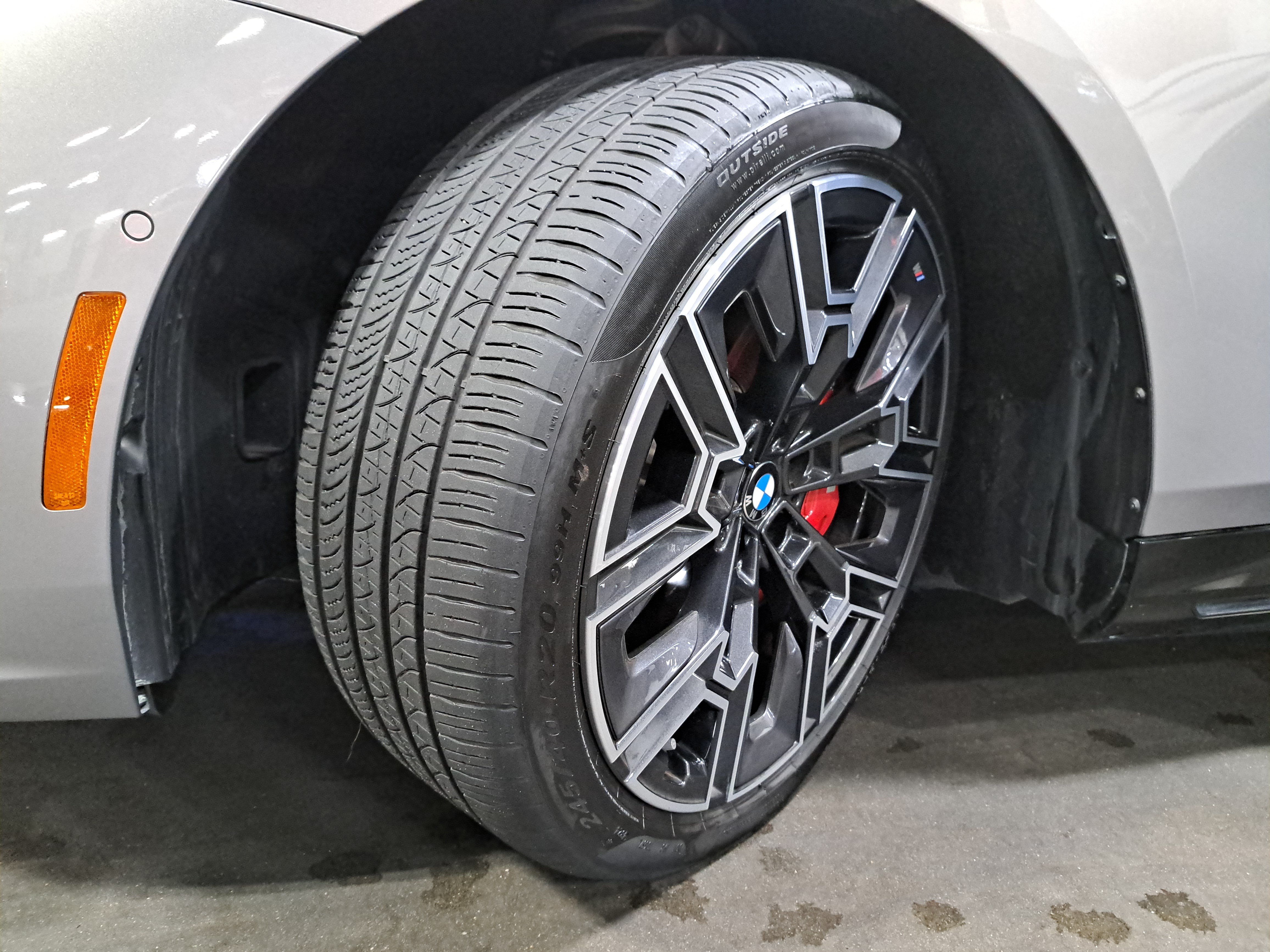 Certified 2026 BMW i5 eDrive40 w/ M Sport Package AWD/4WD image 35