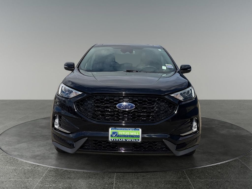 Used 2020 Ford Edge ST-Line w/ Cold Weather Package AWD/4WD image 2