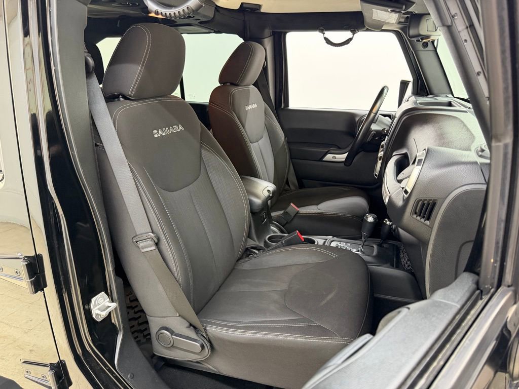 Used 2017 Jeep Wrangler Unlimited Sahara image 11
