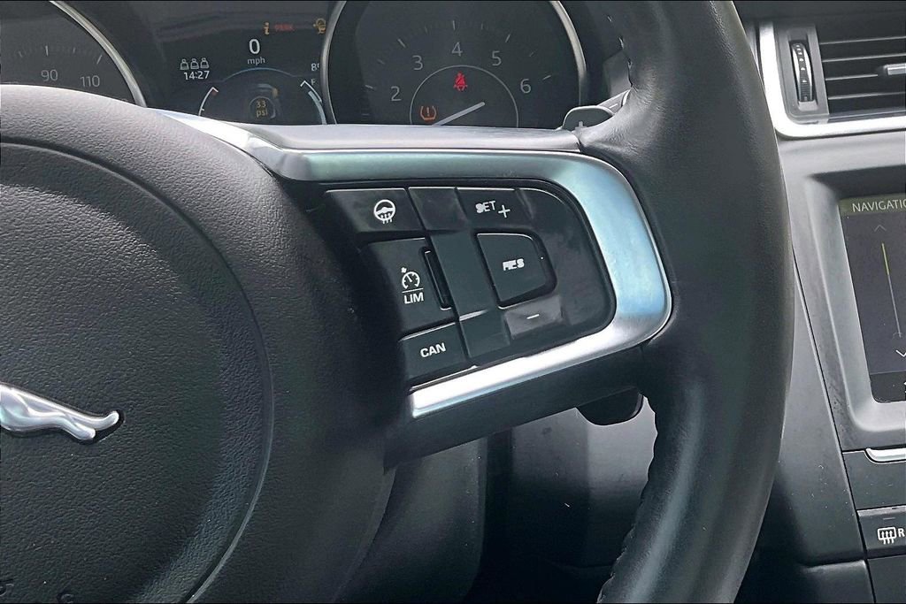 Used 2019 Jaguar E-PACE R-Dynamic S image 27