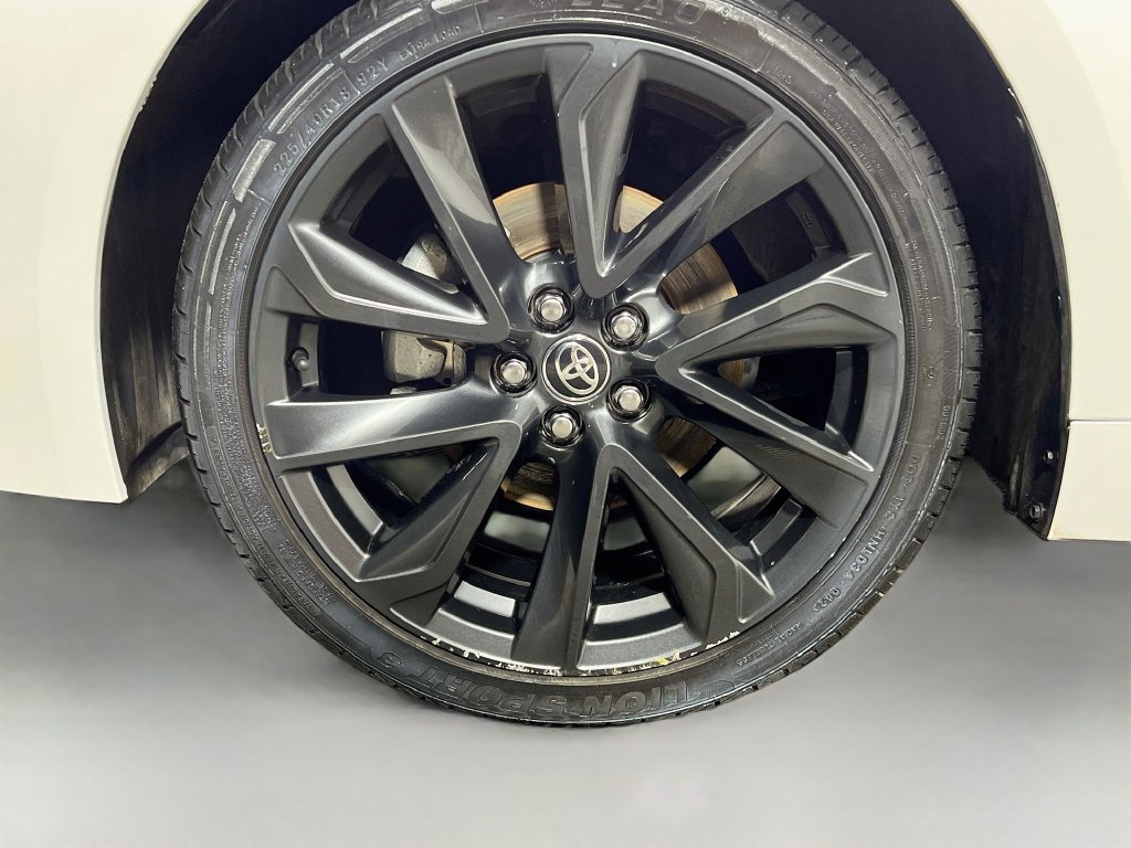 Used 2024 Toyota Corolla SE FWD image 9