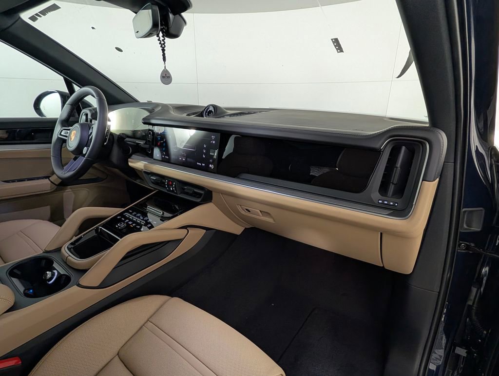New 2026 Porsche Cayenne AWD/4WD image 19