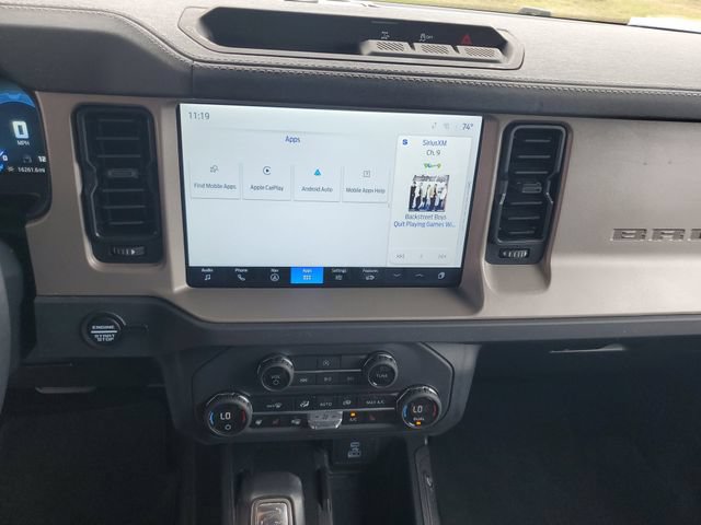 Used 2025 Ford Bronco Outer Banks AWD/4WD image 14