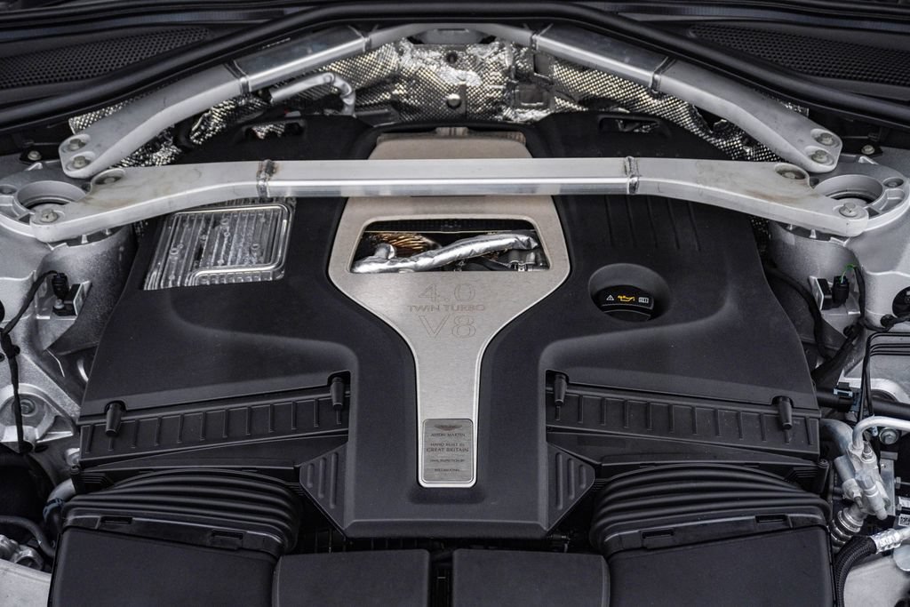 Used 2023 Aston Martin DBX AWD/4WD image 34