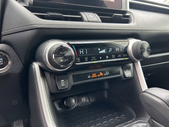 Used 2024 Toyota RAV4 XLE image 25