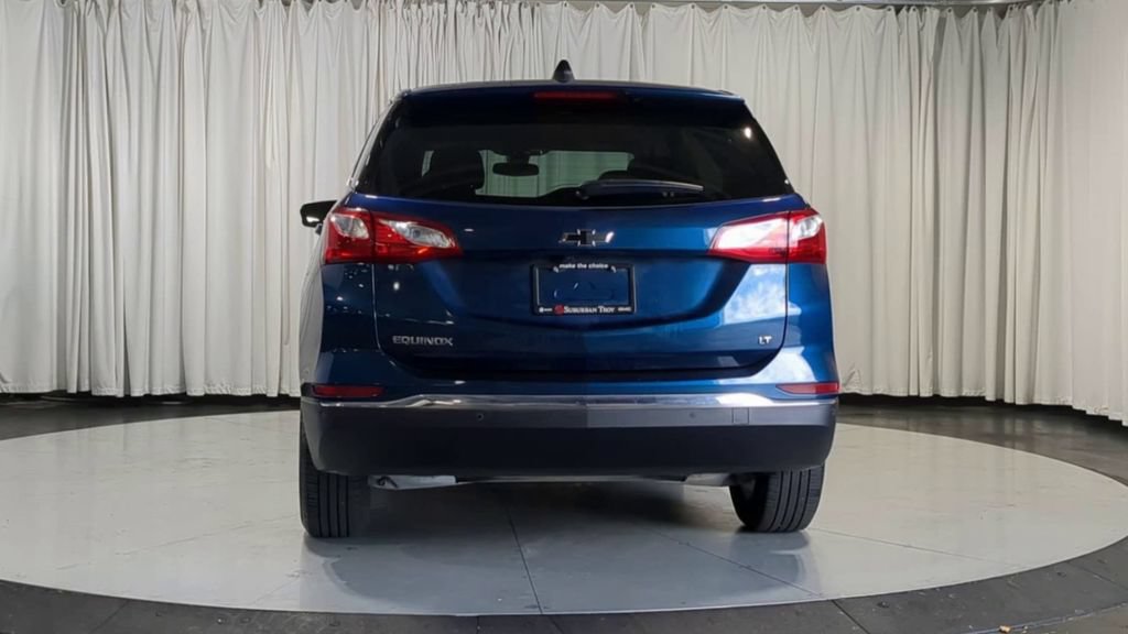 Used 2020 Chevrolet Equinox LT w/ Driver Convenience Package FWD image 9