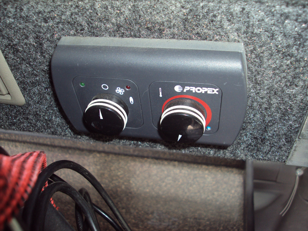 Used 2014 GMC Savana 1500 LT w/ LT Preferred Equipment Group AWD/4WD image 23