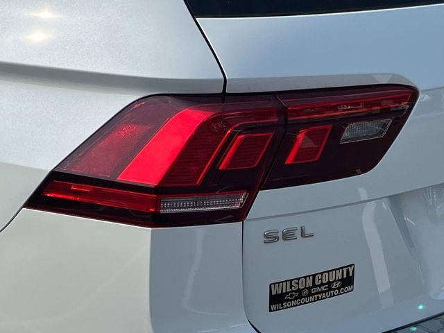 Used 2022 Volkswagen Tiguan SEL R-Line image 10